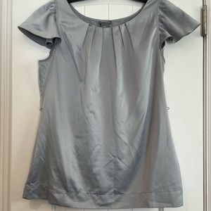 Ann Taylor Factory blouse, silver, flutter sleeve, pleated neck, size 6